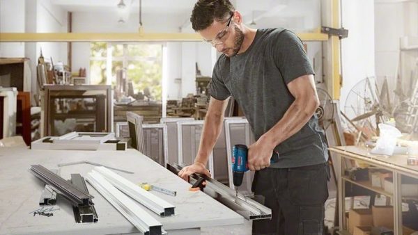 Bosch GSR 120-LI GEN II Máy khoan động lực dùng pin 12V (kèm bộ phụ kiện)
